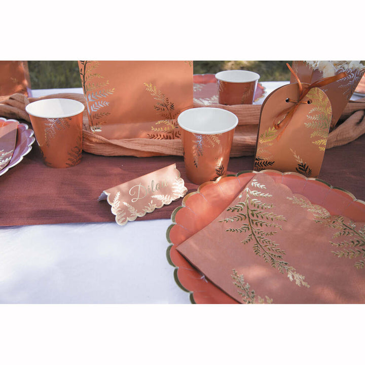 8 assiettes festonnées de 23 cm Terracotta,Farfouil en fÃªte,Assiettes, sets de table